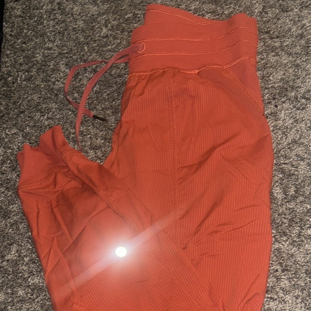 Lululemon dance studio jogger